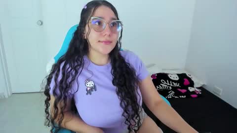 Laire  online show from 11/26/25, 10:22