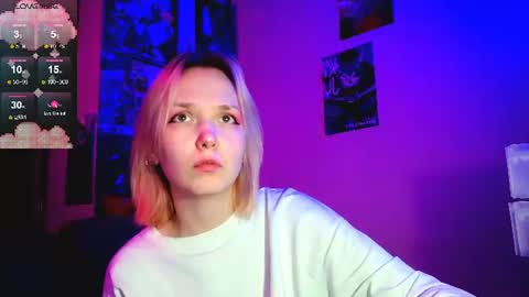 Snapshot of little_sugar_queen chatting on 07/22/26, 08:55 Akin online show from 07/22/26, 08:55