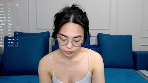 Snapshot of little_v1rgin_angel chatting on 03/07/25, 04:44 Kwan online show from 03/07/25, 04:44