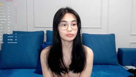 Snapshot of little_v1rgin_angel chatting on 03/10/25, 03:09 Kwan online show from 03/10/25, 03:09