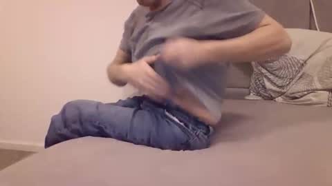 Snapshot of little_willy82 chatting on 03/18/26, 08:28 Willy online show from 03/18/26, 08:28