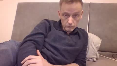 Snapshot of little_willy82 chatting on 03/21/26, 09:14 Willy online show from 03/21/26, 09:14