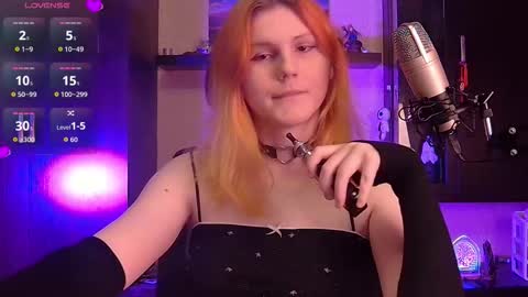 Snapshot of little_witch_sofia chatting on 02/04/26, 07:09 Sofia online show from 02/04/26, 07:09