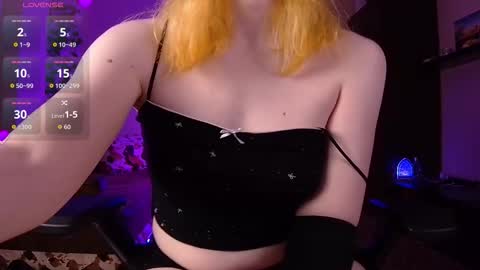 Snapshot of little_witch_sofia chatting on 03/18/26, 07:06 Sofia online show from 03/18/26, 07:06