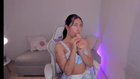 Xiom online show from 11/04/25, 03:33