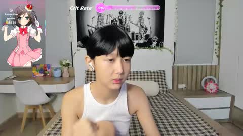 Snapshot of little_yena chatting on 10/15/25, 10:48 Yena and Gabby online show from 10/15/25, 10:48