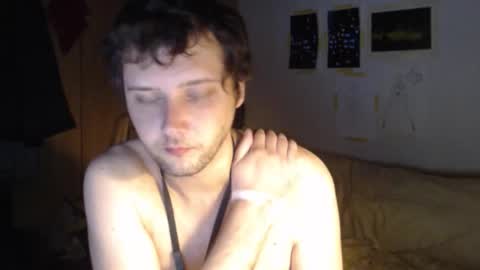 Snapshot of littlealien7 chatting on 10/26/25, 08:09 littlealien7 online show from 10/26/25, 08:09