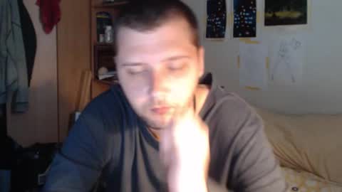 Snapshot of littlealien7 chatting on 11/12/25, 06:52 littlealien7 online show from 11/12/25, 06:52