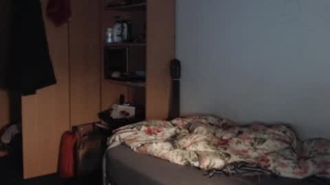 Snapshot of littlealien7 chatting on 05/01/26, 11:37 littlealien7 online show from 05/01/26, 11:37