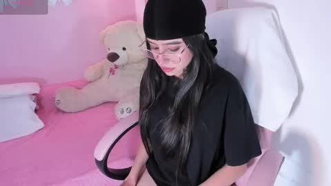 Ari online show from 10/03/25, 07:11