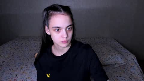 littleashleyy online show from 12/22/24, 01:11