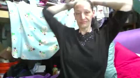 Snapshot of littlebigsquirt7945 chatting on 03/03/26, 08:20 Sady Jayne online show from 03/03/26, 08:20