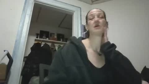 Snapshot of littlebigsquirt7945 chatting on 05/13/26, 03:26 Sady Jayne online show from 05/13/26, 03:26