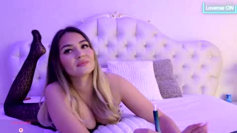 Snapshot of littleblondbunny chatting on 03/02/26, 04:14 littleblondbunny online show from 03/02/26, 04:14