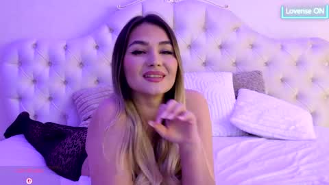 Snapshot of littleblondbunny chatting on 03/02/26, 07:15 littleblondbunny online show from 03/02/26, 07:15