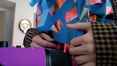 littledeathtrap online show from 12/16/25, 08:03