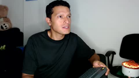 Manu online show from 03/08/25, 05:28