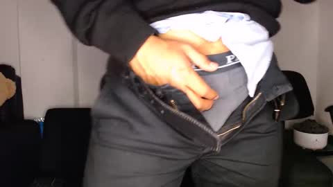 Manu online show from 11/08/25, 03:07