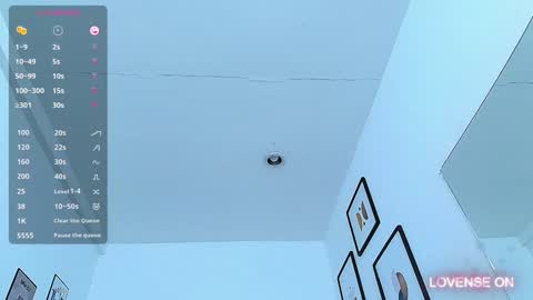 Snapshot of littlee_emilyy_ chatting on 12/15/24, 06:48 Emily online show from 12/15/24, 06:48