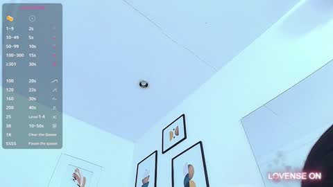 Snapshot of littlee_emilyy_ chatting on 12/22/24, 06:48 Emily online show from 12/22/24, 06:48