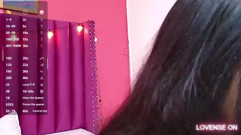 Snapshot of littlee_emilyy_ chatting on 02/12/25, 06:08 Emily online show from 02/12/25, 06:08