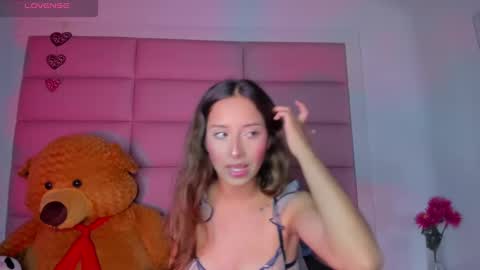 littlee_emma_ online show from 01/08/25, 03:19