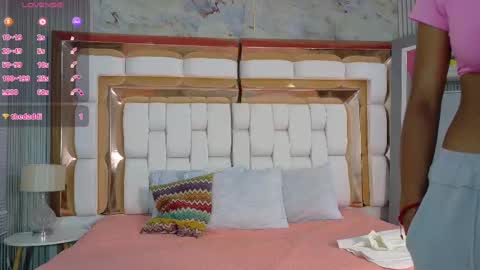 Tania  online show from 10/01/25, 02:50