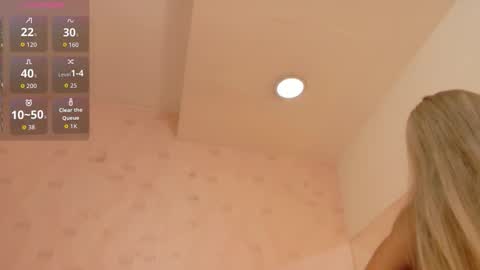 Snapshot of littleebonymommy chatting on 02/16/26, 07:43 Tania online show from 02/16/26, 07:43