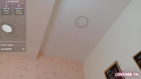 Snapshot of littleebonymommy chatting on 03/17/26, 07:39 Tania online show from 03/17/26, 07:39