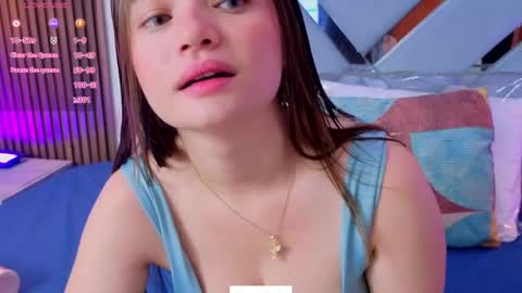 Snapshot of littleesara18 chatting on 05/15/26, 11:06 Sara online show from 05/15/26, 11:06