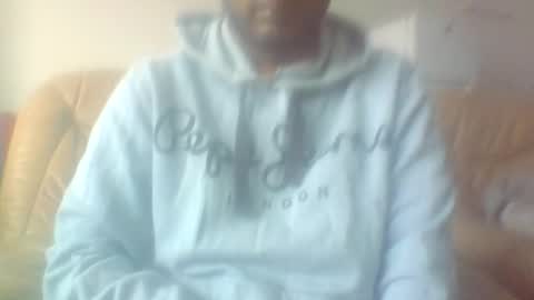 Snapshot of littleindiancock4girls chatting on 12/17/25, 09:04 littlekiki online show from 12/17/25, 09:04