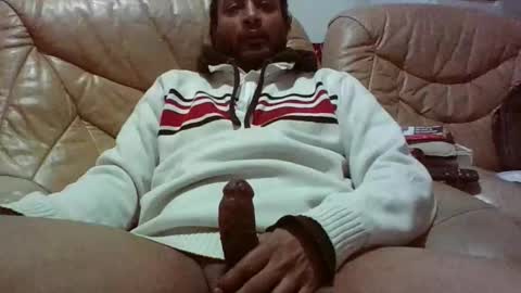 Snapshot of littleindiancock4girls chatting on 01/10/26, 05:42 littlekiki online show from 01/10/26, 05:42