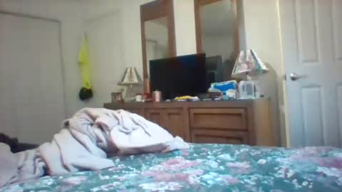 Snapshot of littlekenny1951 chatting on 10/26/25, 08:15 littlekenny1951 online show from 10/26/25, 08:15