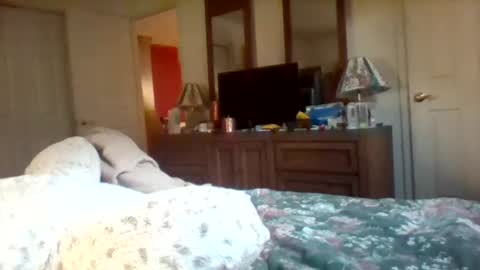 Snapshot of littlekenny1951 chatting on 11/03/25, 08:10 littlekenny1951 online show from 11/03/25, 08:10