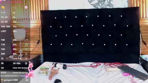 Snapshot of littlekloe_ chatting on 01/06/25, 10:58 Litllekloe online show from 01/06/25, 10:58