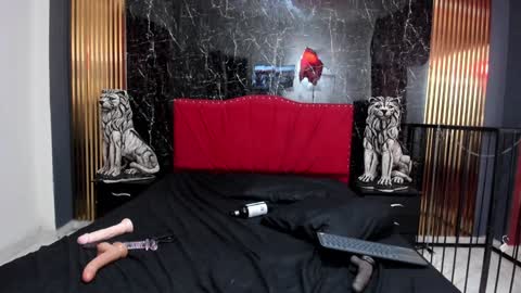 Snapshot of littlekloe_ chatting on 01/19/25, 10:17 Litllekloe online show from 01/19/25, 10:17