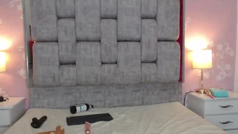 Snapshot of littlekloe_ chatting on 01/21/25, 11:34 Litllekloe online show from 01/21/25, 11:34