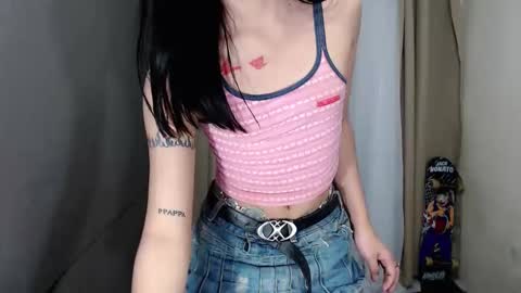 littlelace_ online show from 04/04/26, 10:18