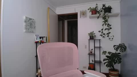 Laksmi online show from 05/12/26, 11:02