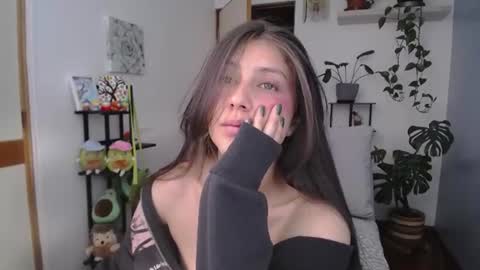 Laksmi online show from 06/19/26, 10:13