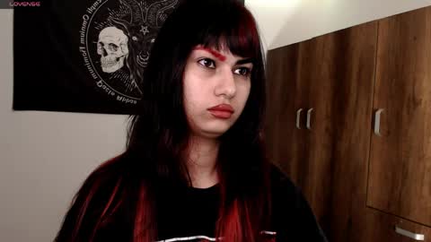 Snapshot of littleluciferrr chatting on 06/03/26, 01:52 Lucifer online show from 06/03/26, 01:52