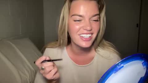 Snapshot of littlemaryjane19 chatting on 03/07/25, 05:51 Marciabrady online show from 03/07/25, 05:51