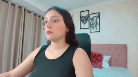 Sarahs Room online show from 06/26/26, 10:58