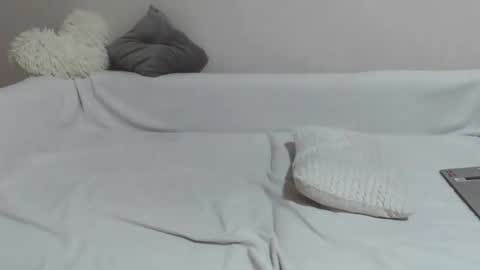 Anna online show from 05/06/26, 10:42