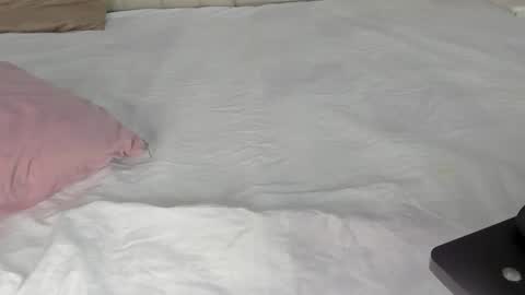 im olivia IG littleolivia01 online show from 02/16/25, 01:05