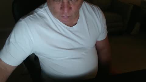 littleone1111765968 online show from 10/25/25, 04:53