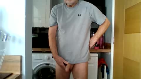 Snapshot of littlepenis1000 chatting on 01/12/26, 10:31 Littlepenis online show from 01/12/26, 10:31