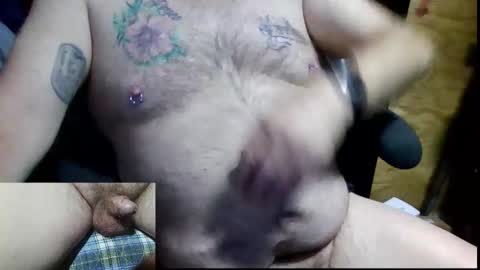 Snapshot of littlepervy chatting on 05/17/26, 01:07 littlepervy online show from 05/17/26, 01:07