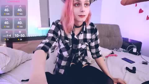 Snapshot of littlepinkcat chatting on 03/18/26, 08:01 Felix online show from 03/18/26, 08:01