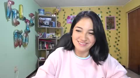 Mia  Wednesday to Sunday 730 am to 1030 am Colombian Hour D online show from 12/09/24, 01:18